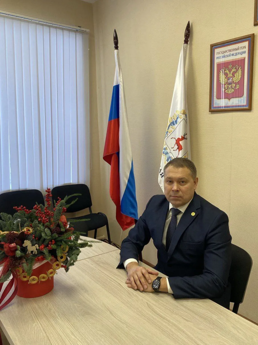 Поздравление от директора Евгения Владимировича Тряпичникова